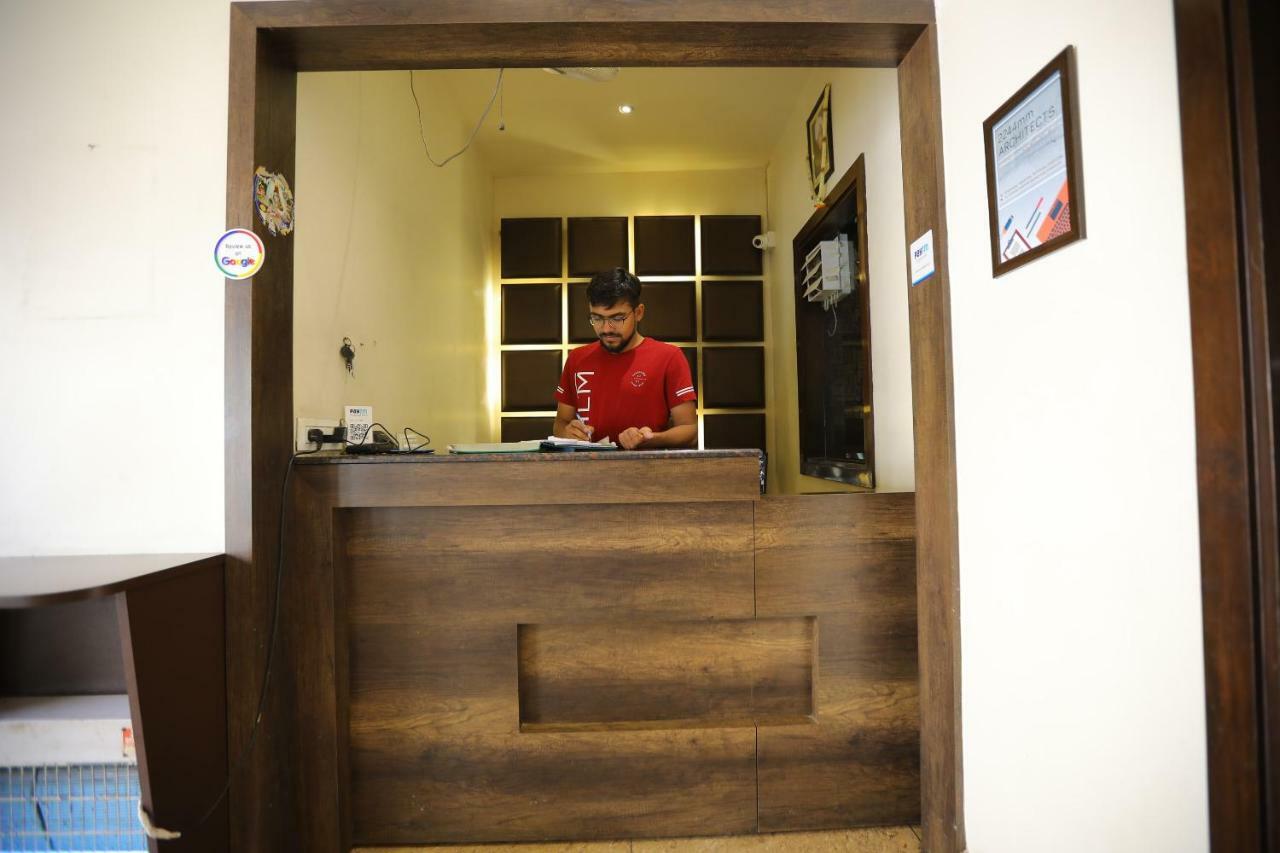 Oyo 40791 Hotel Hot N Fast Suratgarh Exterior foto